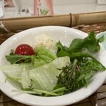 奈良のうまいものプラザ 古都華 - 新鮮野菜でうまーい