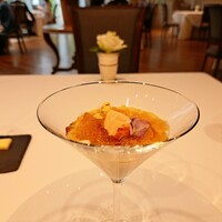 ソンブルイユ TOKYO - ⚫SOUPES　
                    「コンソメジュレとセルリラーヴのムスリーヌ」