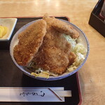 ドライブイン 芝草 - ソースかつ丼