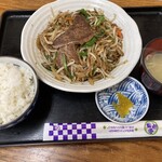 徳次郎食堂 - レバニラ炒め定食