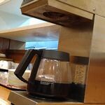 東山飯店 - サービスのコーヒーはセルフ