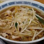 東山飯店 - 肉もやしラーメン