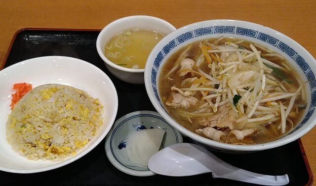東山飯店 - 青山（ラーメン）の写真