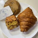 BLUE POPPY Bakery - 