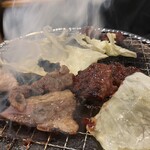 七輪焼肉 安安 - 食え食え！