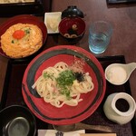 打ちたてうどん だし屋 - 