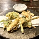 Hechi mon - 山菜と筍天プラ盛り合わせ
