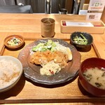 ダイナミックキッチン＆バー 響 中之島フェスティバルプラザ店 - 