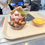 ラ・コート・ダジュール - 苺の生パイケーキと半熟チーズケーキ！