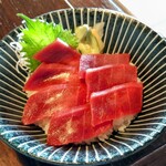 光る海 - マグロ丼