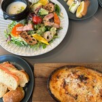 パンビュッフェ&肉イタリアン 茶屋町 ファクトリーカフェ - 