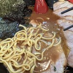 横濱家系ラーメン 野中家 - たまらん！！！