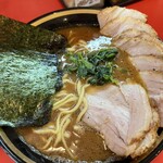 横濱家系ラーメン 野中家 - 美味しい塊！