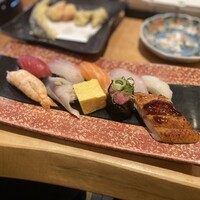 梅田 鮨割烹のの - お寿司盛り合わせ