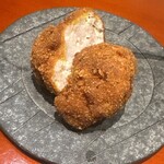 Tonkatsu Buxutarou - 走る豚手切りのミンチかつ 780円