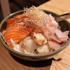 Hokkai Monja Teppan Shabushabu Kibori - ■名物・北海こぼれ海鮮もんじゃ　¥2.300
                見た目！香り！旨味のトライアングル！
                北海道の贅沢な海鮮（海老・鮭・牡蠣・帆立・蟹身・イカ）がこぼれんばかりに盛り付けられていて圧巻！