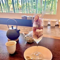 エヴァム・エヴァ・ヤマナシ・アジ - 