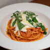Civetta - 料理写真:ブッラータチーズとバジルのトマトソース　スパゲティ