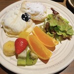 cafe たもん - はちみつとヨーグルトクリームのパンケーキ