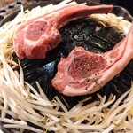 羊肉炭火焼 肉汁屋 - 