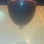SEA DINER - バーガーと一緒に頼んだ赤のグラスワイン。さらりと飲めて良いです