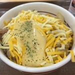 すき家 - とろ〜り３種のチーズ牛丼