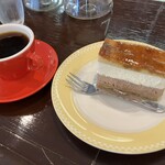 アンジュールカフェ - ケーキ（サンマルク）、ブレンドコーヒー