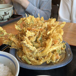 バウムクーヘン - 名物ジャンボかき揚げ定食