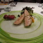 クッチーナ イタリアーナ ガッルーラ - 2014.02　自家製ｽﾓｰｸにかけたﾌﾚｯｼｭﾌｫｱｸﾞﾗとﾏﾝｺﾞｰ　山形県産蜂蜜のｻﾙｻ