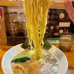 らぁ麺 次男坊 - 料理写真:らぁ麺　900円