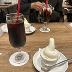 純喫茶とスイーツPARLOUR ラルゴ - 