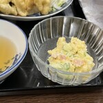 久万代食堂 - 天ぷら定食のポテトサラダ