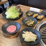 ヨプの王豚塩焼 熟成肉専門店 - 