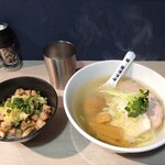 自家製麺 甚 - ランチセット（塩ラーメン+煮玉子+生姜ダレチャーシュー丼）