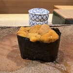 鮨　まつ本 - バフンウニ【軍艦】