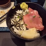 鮪市場 - ミニマグロ丼の酢飯