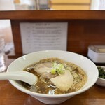 無化調煮干しらぁ麺 誠実 - 料理写真:醤油らぁ麺+バラ海苔 ¥850+¥100