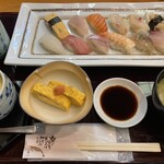 Sushi Daisen - にぎりセット＝1400円
                        ※ランチ限定メニュー