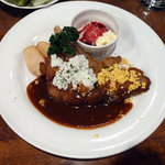 雅楽 - 牛肉のエスカロップ　８００円