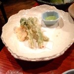 魚鮮 - 春野菜(山菜)の天ぷら