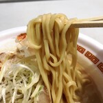 特濃のどぐろつけ麺 Smile - 伊勢海老のらぁめん、麺リフトアップ