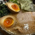 濃厚豚骨醤油ラーメン ブタシャモジ - 