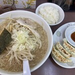 ハッスルラーメン ホンマ - ハッスルラーメン＋ランチセット