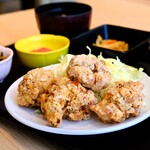 博多めんたい やまや食堂 - うまだし唐揚げ定食