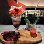 Chocolaterie&Bar ROND-POINT by Hirofumi Tanakamaru - ■薔薇香る苺のパフェ(2024.4月)
                      ■カカオパルプフィズ