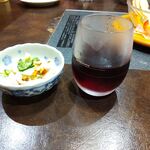 馬肉バル 新三よし - 赤ワインで乾杯！