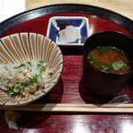 新町あだち - 食事