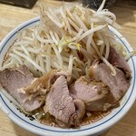 麺屋　神やぐら - ラーメン肉&野菜増し(¥1080)