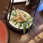 岸権旅館 - 竹の子と原木椎茸炭焼