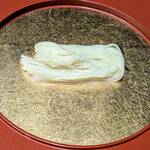 北新地しゃぶしゃぶすき焼き きらく - 来店時のお食事 煮る前の稲庭うどん(コース料理 翡翠~かわせみ~コース)